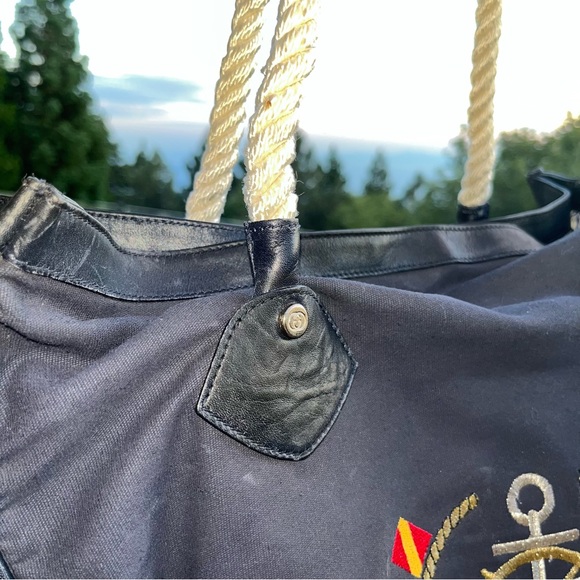โ๏ธ Gucci: Rope Embroidered Yacht Club Anchor Cruise Tote Bag - Picture 8 of 17